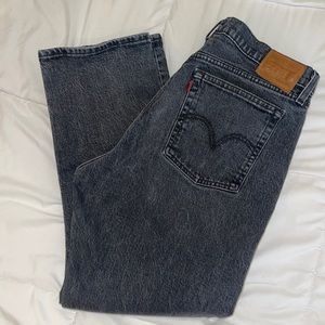 Levi wedgie straight crop jeans